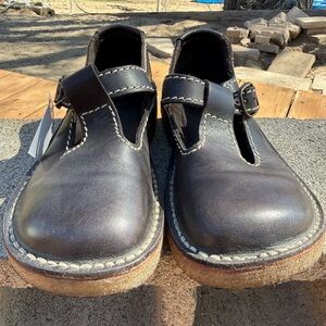 Duckfeet Lolland Cocoa T-strap Mary Jane Style Shoes Sz 39 UNISEX